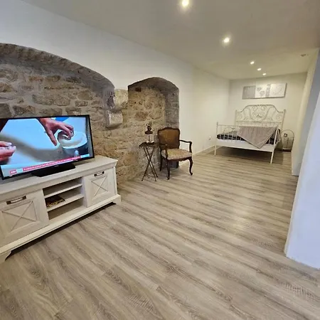 Appartement ,,hinter Der Mauer