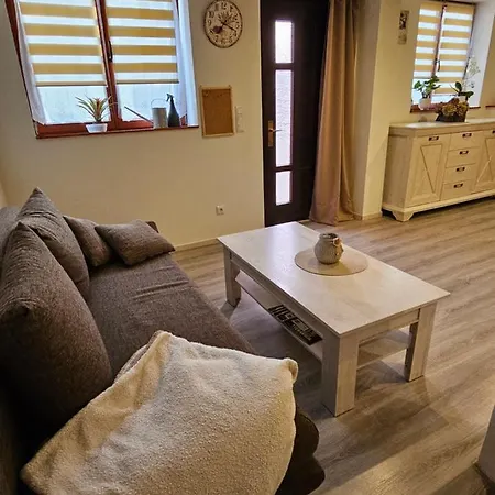 公寓 ,,hinter Der Mauer