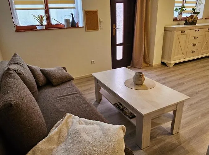 Daire ,,hinter Der Mauer